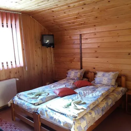 Casa Natalia Гостьовий будинок Брашов